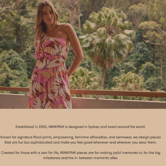 NWT MINKPINK White Noise Knit Cold Shoulder Bodycon Date Night Dress XS. HP! - Picture 4 of 9